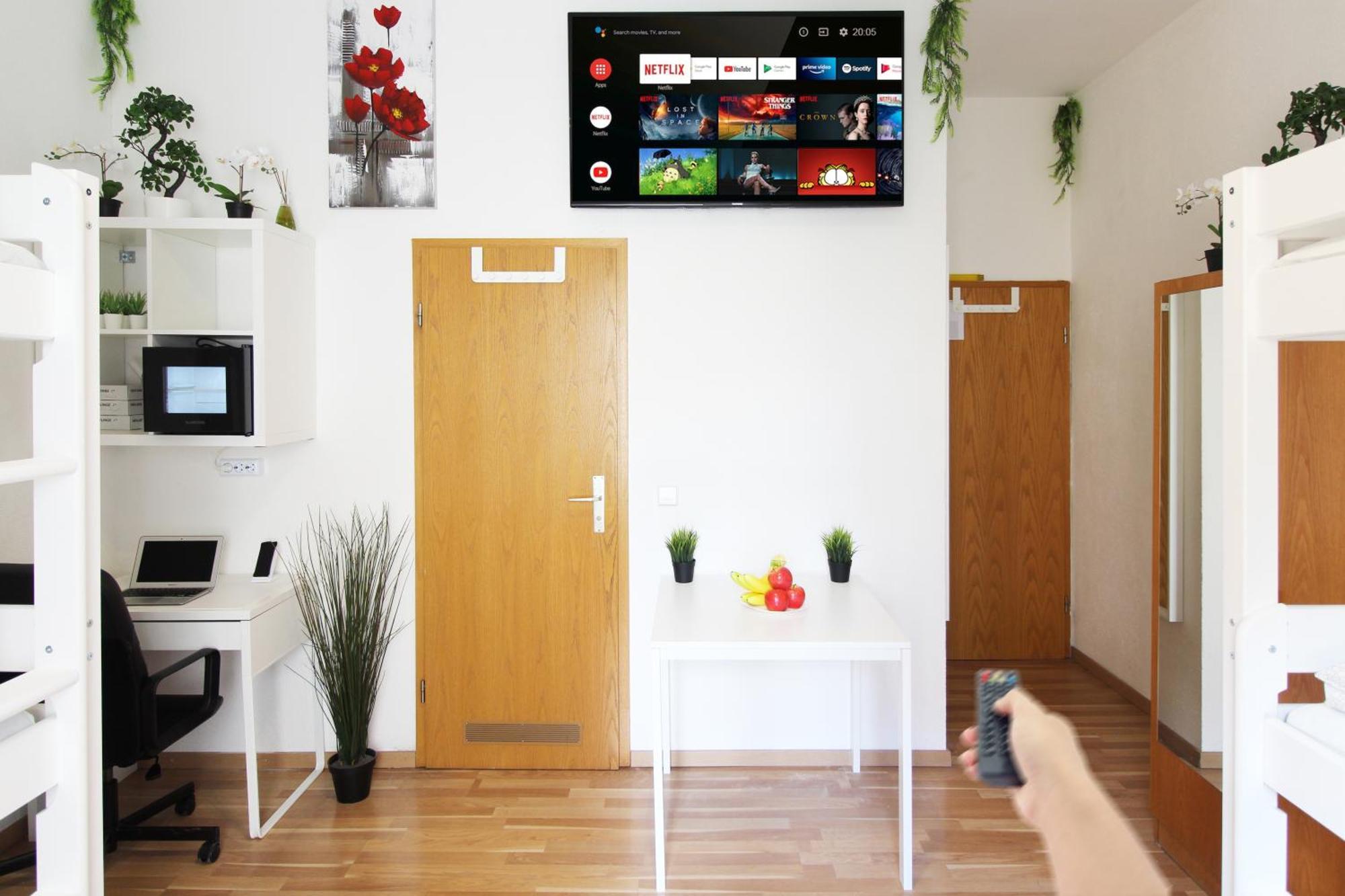 Hotel Ulm Zentrum - Komplettes Zimmer, Hochbett, Android Tv & Eigenem Bad - Perfekt Fuer Familien & Gruppen Eksteriør bilde