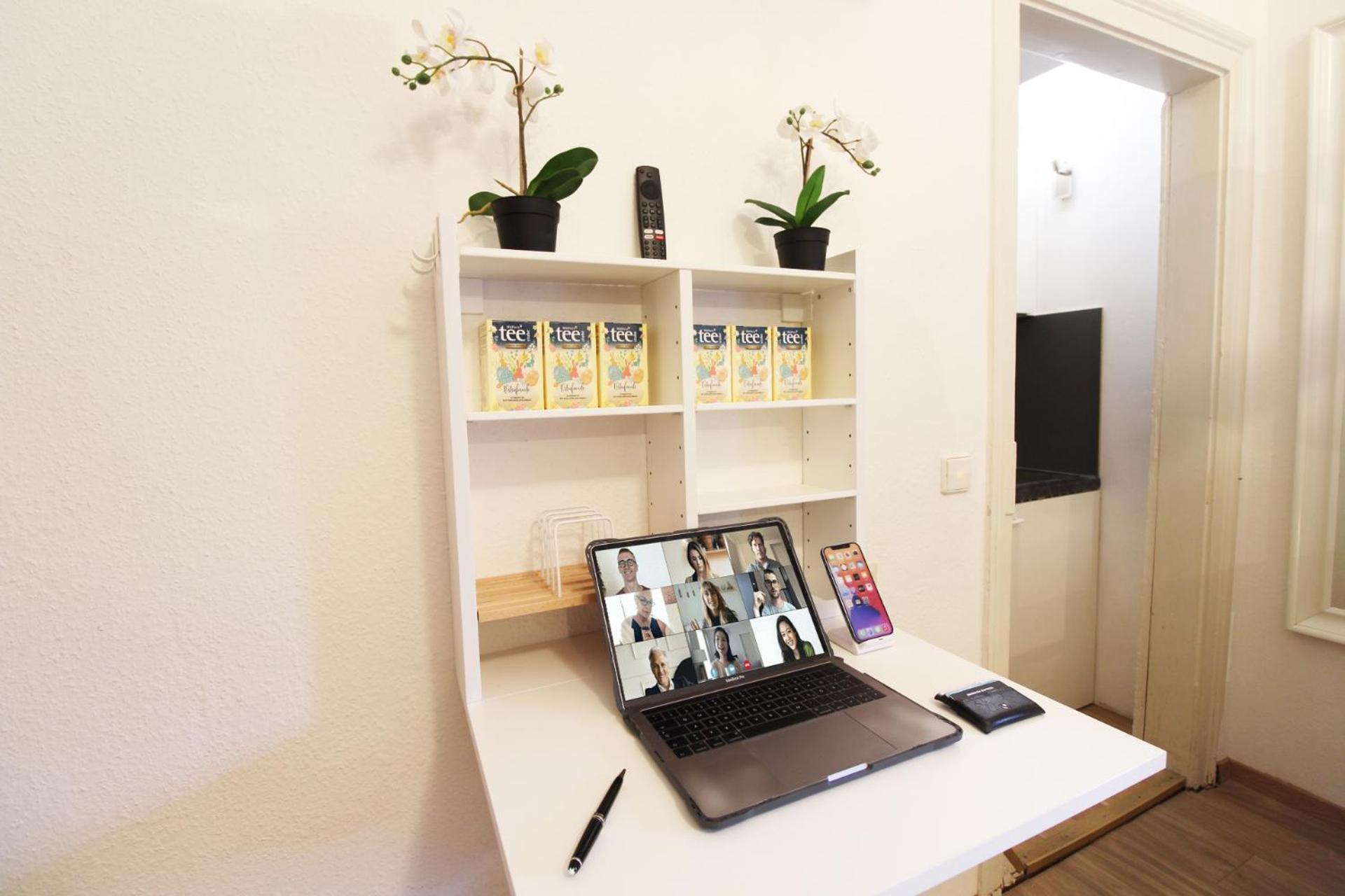 Hotel Ulm Zentrum - Komplettes Zimmer, Hochbett, Android Tv & Eigenem Bad - Perfekt Fuer Familien & Gruppen Eksteriør bilde