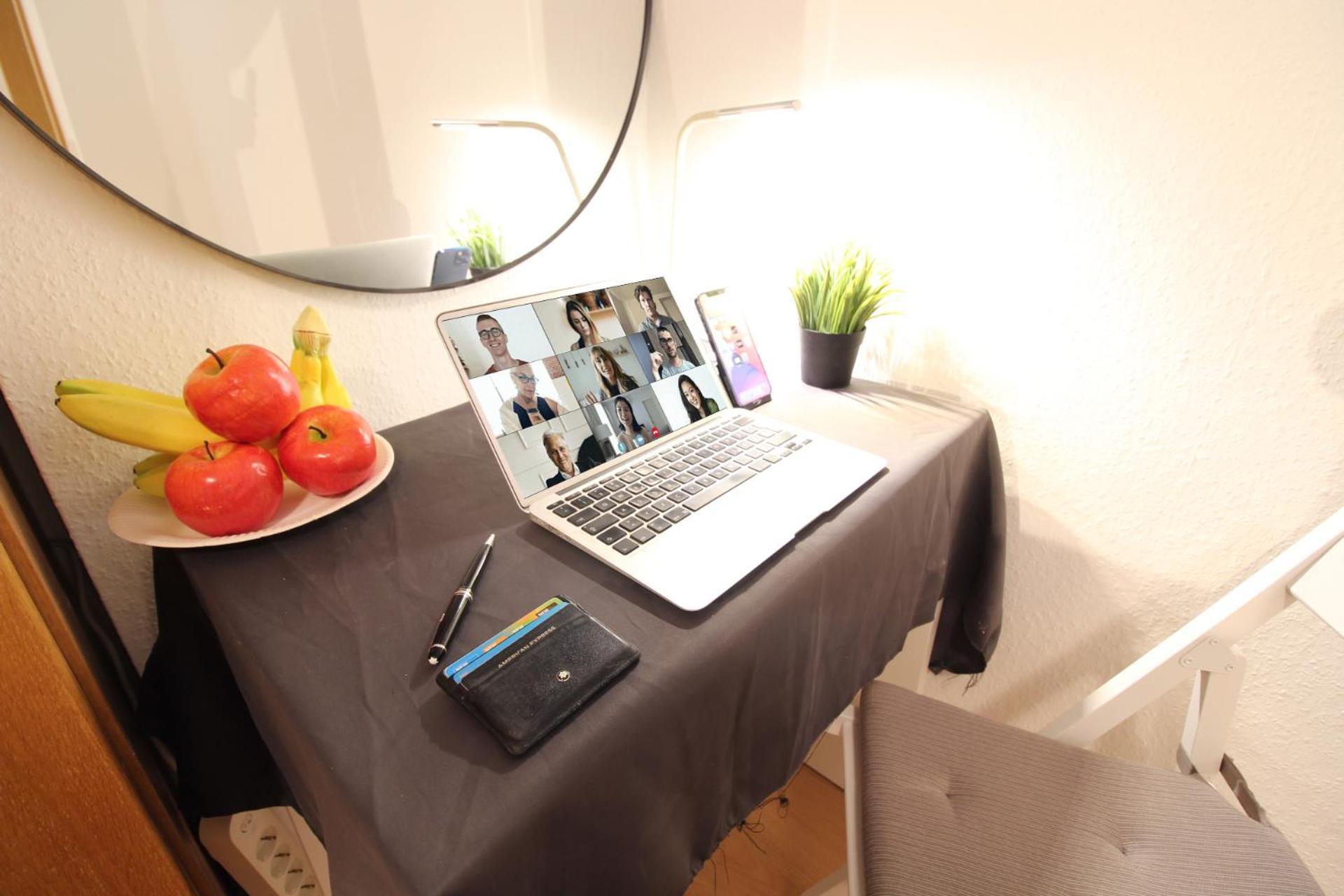 Hotel Ulm Zentrum - Komplettes Zimmer, Hochbett, Android Tv & Eigenem Bad - Perfekt Fuer Familien & Gruppen Eksteriør bilde